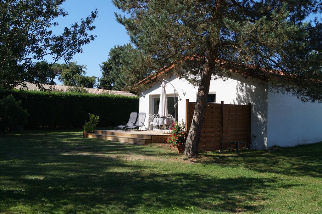 Gite La Maloniere Saint-Martin-du-Bois  المظهر الخارجي الصورة